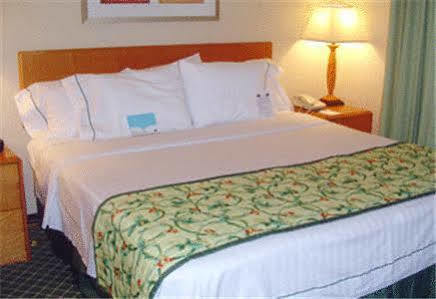 Fairfield Inn And Suites By Marriott Indianapolis/ Noblesville Exterior photo